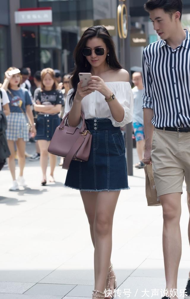 tips|牛仔裙怎么搭配不用太花哨,简约风格才能衬托出牛仔裙的美