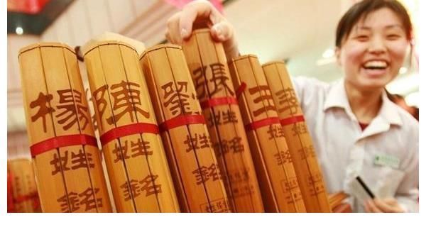 王谢堂前燕!我国人口众多的俩姓氏:一个姓没出过一位皇帝,另一姓出了69位