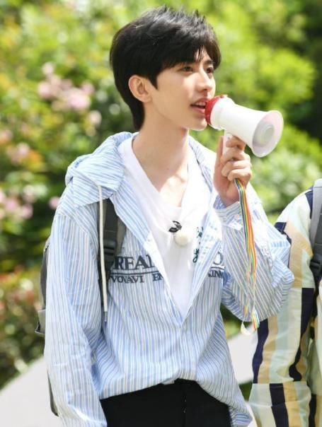 選秀|為緩解收視壓力,《青3》終于放出大招,邀請同為選秀出身的頂流回歸