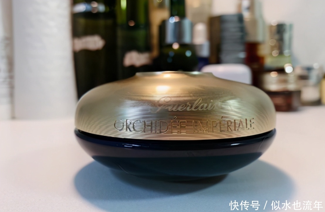 cpb|熬夜党必备的抗老修复保湿面霜推荐:让皮肤会变得水嫩有弹性