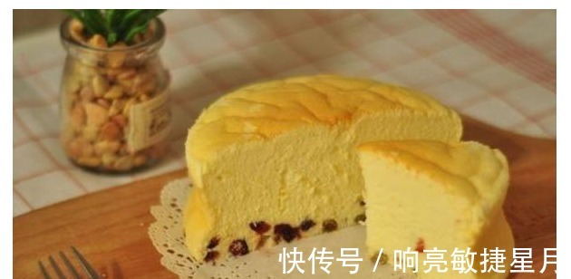 蛋糕|2个鸡蛋、1瓶酸奶，不用烤箱也能在家做出软糯可口的蛋糕！