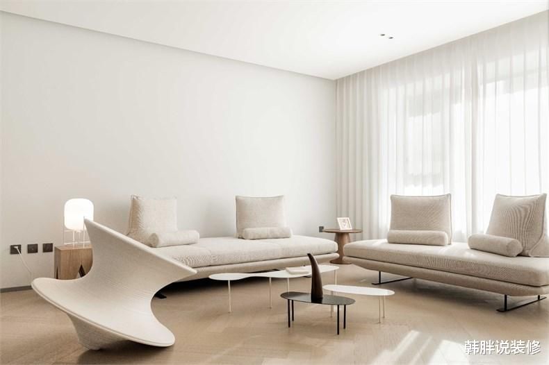 走墙|160㎡极简新房，给装修做减法，大白墙+无主灯，那叫一个高级