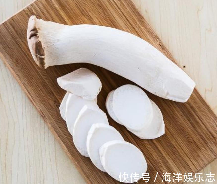 买杏鲍菇，挑长的还是短的菜农说漏嘴，好在没选错