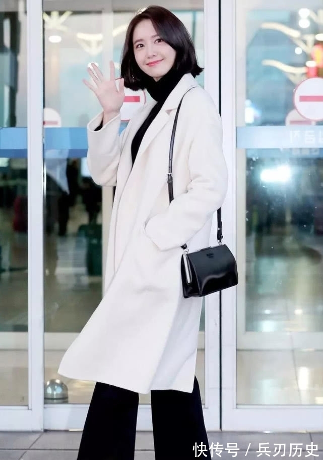 小仙女|基础款大衣想要出众?高颜值的毛衣来帮忙,让你任性扮靓