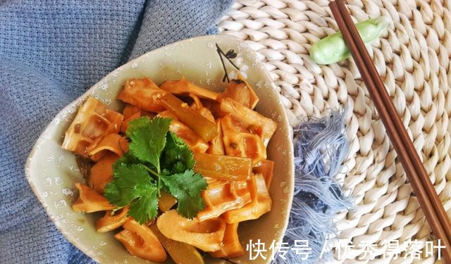 开胃又下饭的鱼香双笋,做法简单,味道鲜美还营养!