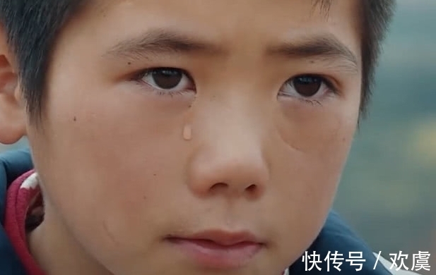 心肌缺血|变形计:村妇突然犯病,桌子上的一物惹争议,网友:能走点心不?