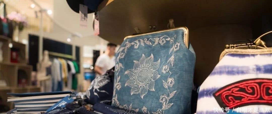 这个深山市集让清清瞬间回到了云贵高原