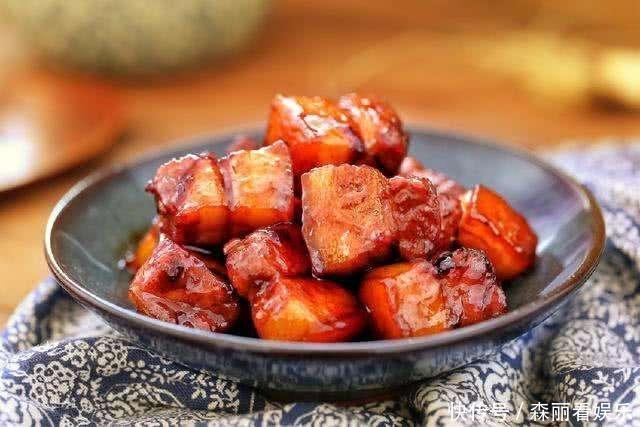 心脏不好,多吃三红,少做三事,勤动三处,心脏越来越健康!