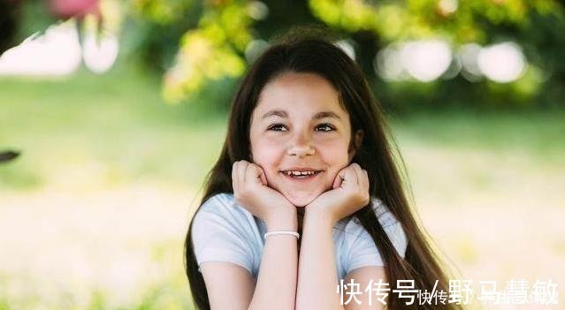 发育|女孩第一次来月经,这个年龄段最好,过早过晚都不是好事!