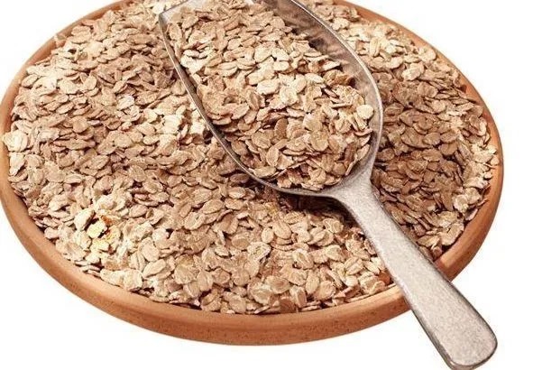 既是窝料也是钓饵，自制低成本特效“两用饵”！