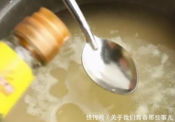 黏稠|喝小米粥好处多,别直接下锅煮,掌握3个技巧,又香又黏,米油厚