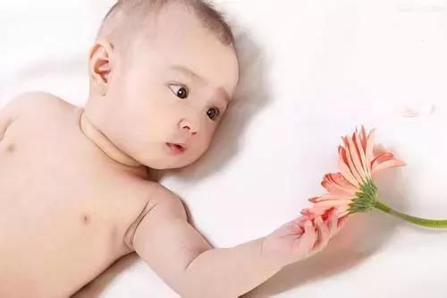 宝妈|去幼儿园前妈妈不教会宝宝这四件事 宝宝在幼儿园会过的很难