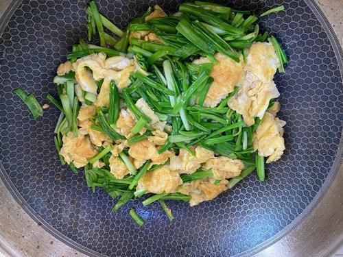 鸡蛋|冬天,吃大鱼大肉不如它,每天炒一盘,美味下饭,实在太香了!