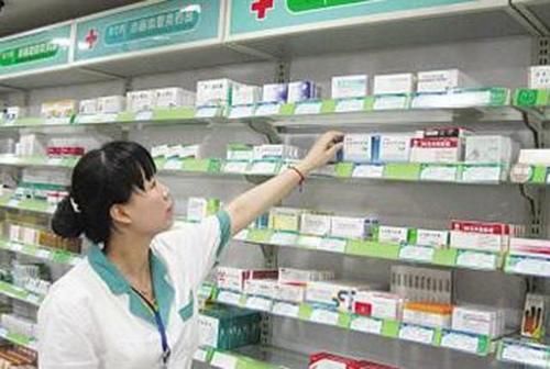 顾夏|一元店消失，“百米药店”遍布街道？都是商铺，药店为何不缺生意