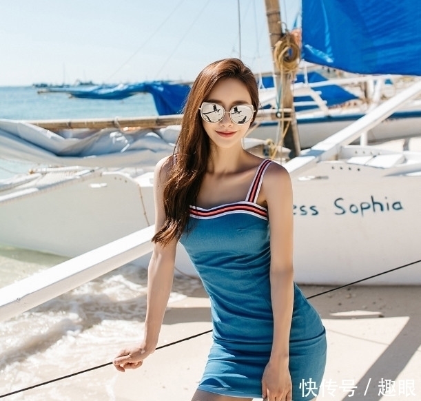 身材|紧身裙美女:穿搭更加的俏皮,突显不凡的穿衣品位!