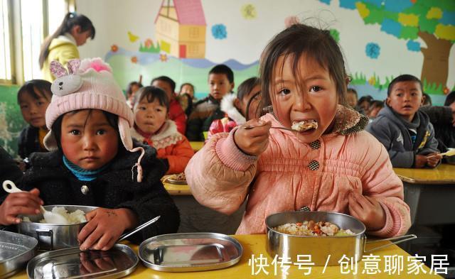 包子|隔辈带娃不用心?观察了很多孩子,发现爷爷奶奶带娃有共同点