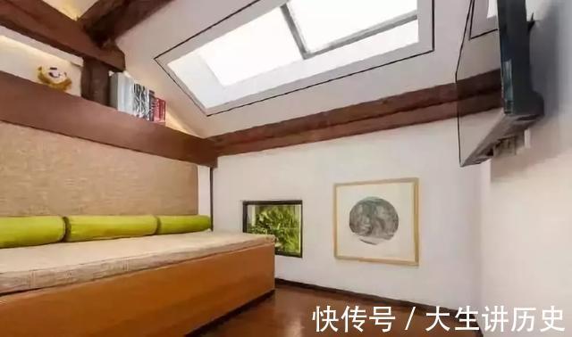 大树|15米大树穿过20㎡老屋,一家人害怕遭雷劈,出价8万挖走也不敢卖