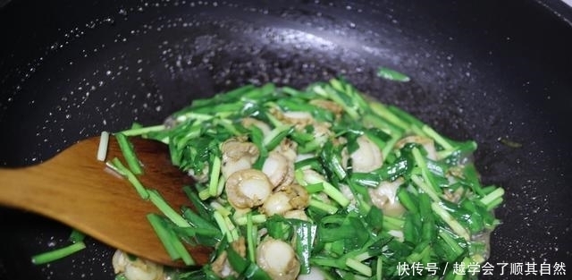 这菜富含锌,学生娃和男人可常吃,味道鲜美5分钟出锅挺下饭