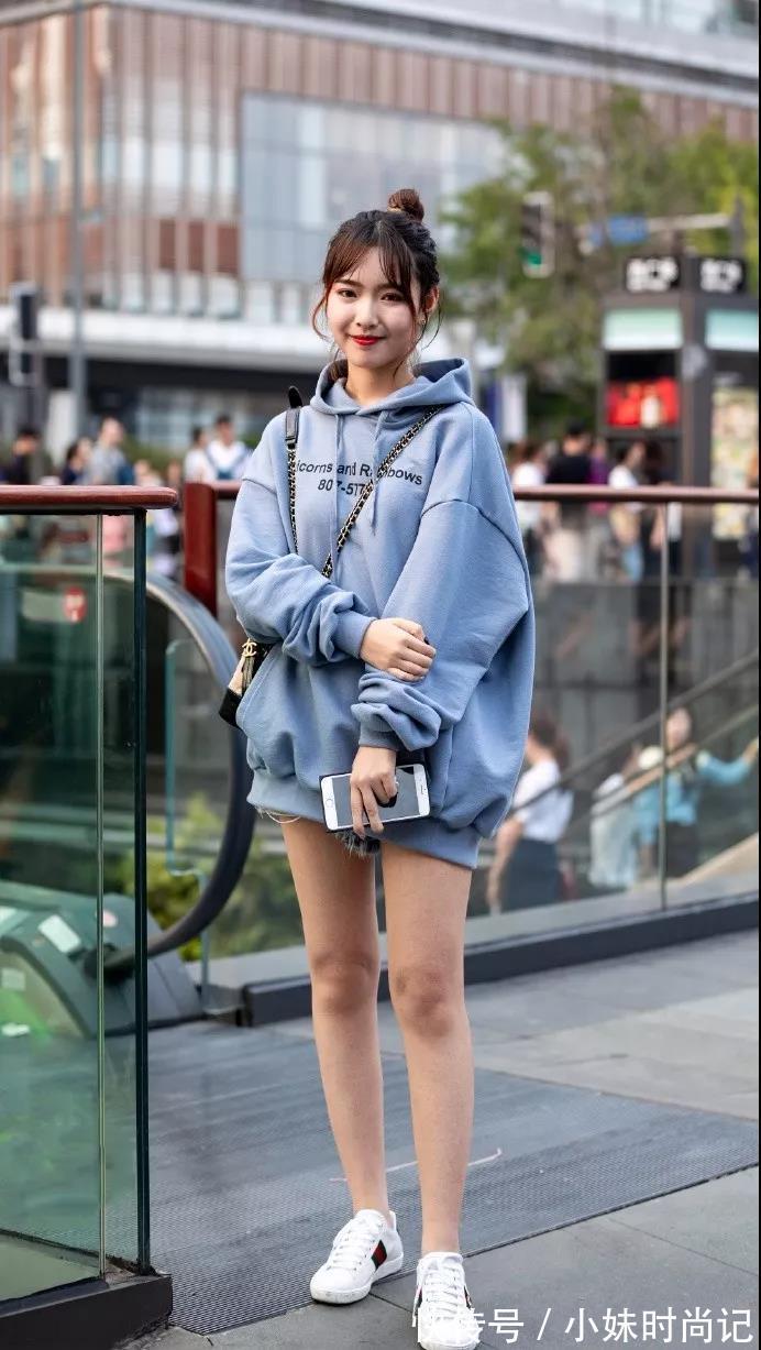 穿搭 稳重大方,青春靓丽的穿搭,显得你的高雅气质更突出