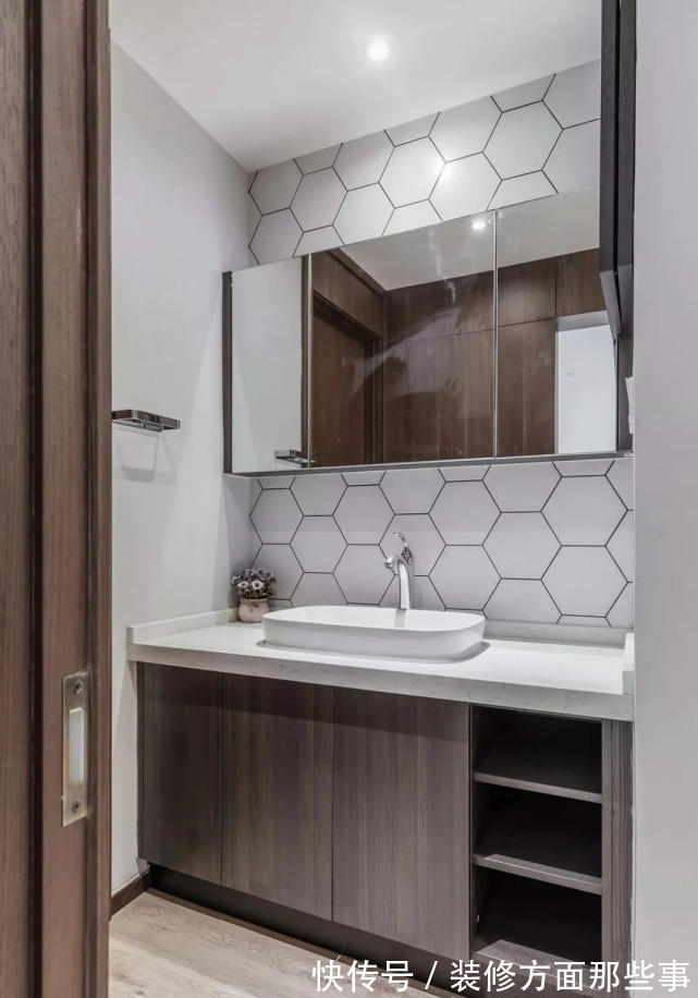 港湾|125平三室改二居室,用现代风设计一个温馨的港湾