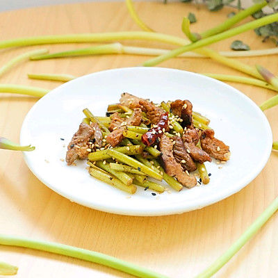 快手菜蒜薹炒里脊