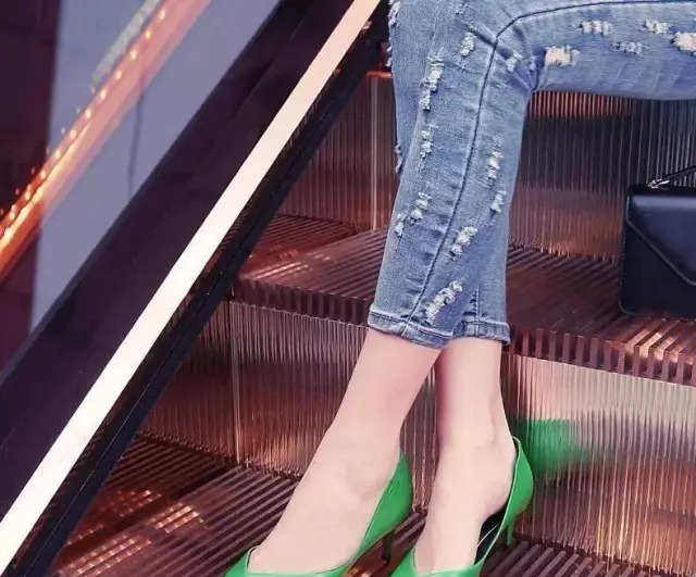 尖头 抵挡不住的魅力,尖头高跟鞋穿出逆天大长腿,优雅气质自然流露