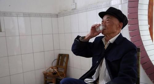 糖尿病人|20多年糖尿病，没有糖尿病并发症，这位糖友按这4个方法吃饭