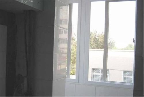 阳台上|只用600块,就把阳台改造成了厨房,朋友直夸:好看又实用!