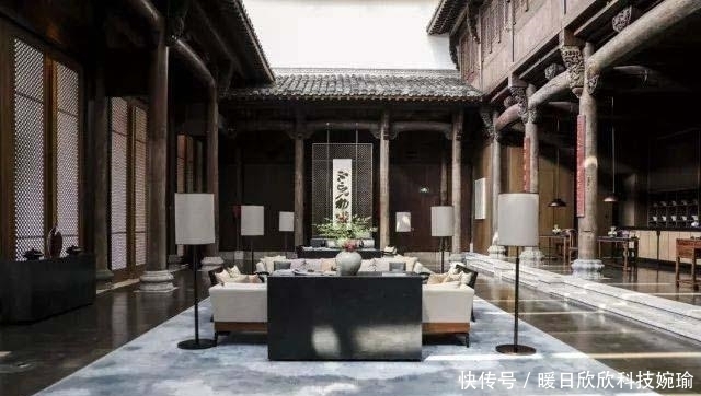 富豪身价7亿,却不好好搞生意,17年来收藏了400多套破旧老房子