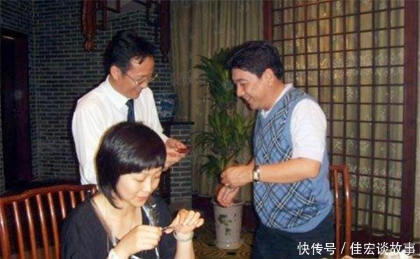 水均益的“双面人生”:抛弃瘫痪老婆娶同行,却养72岁智残大哥