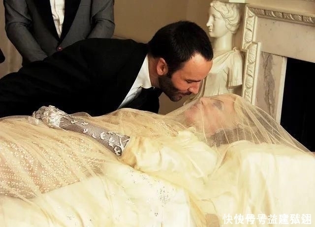 麦昆|麦昆设计的终极收藏家Gaga花75万找她买裙子,贝嫂最想赢的女人