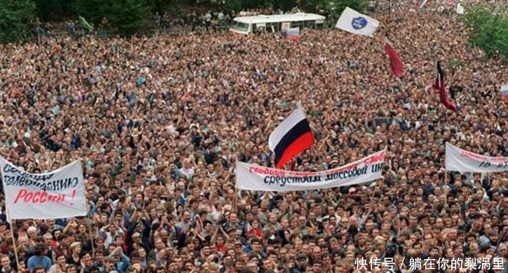 解体了苏联|如果没有戈尔巴乔夫,苏联还会一分为十五么?