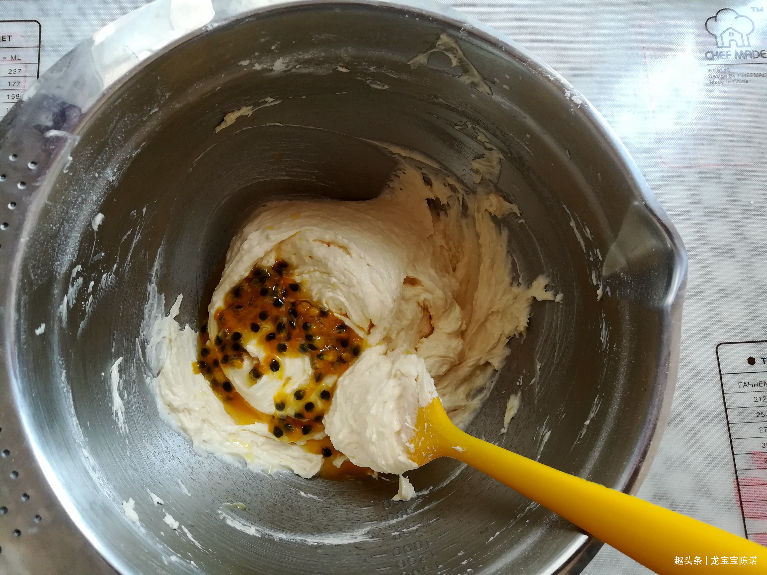 这种水果正当季,用它做蛋糕,清香不甜腻,大人小孩都爱吃