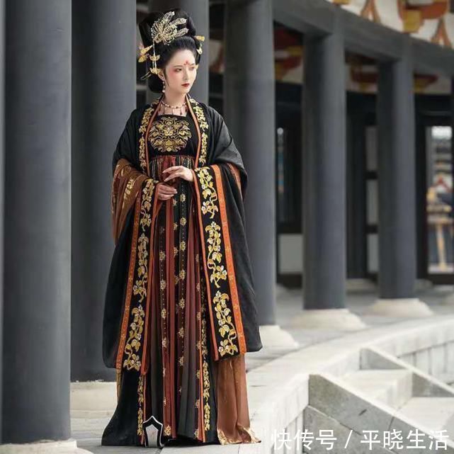 亮度 别人穿汉服像“卖家秀”,你穿汉服却像“买家秀”原因出在这里