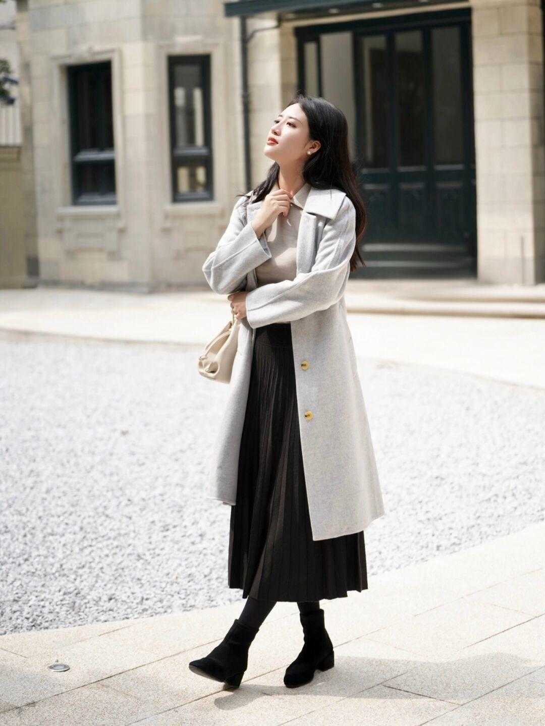 半裙|冬天的温度和风度搭配,试试大衣+半裙,温暖优雅有气质