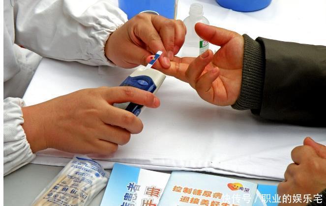 他汀药物的4个常见副作用,医师提醒:6种方法可降低风险