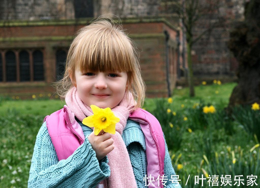 把手机|孩子爱玩手机的4大原因公示,无数家长无地自容!包括你吗