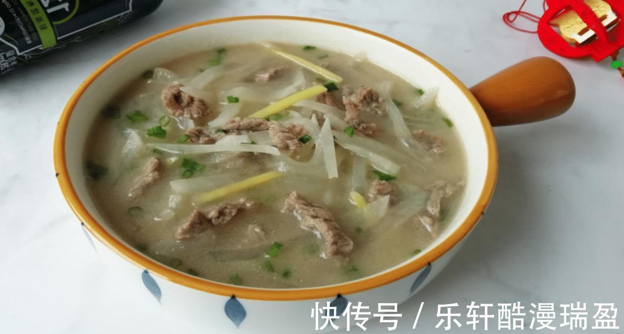 秋季进补,吃莲藕不如吃它,简单煮一锅,补血益气,暖胃又驱寒