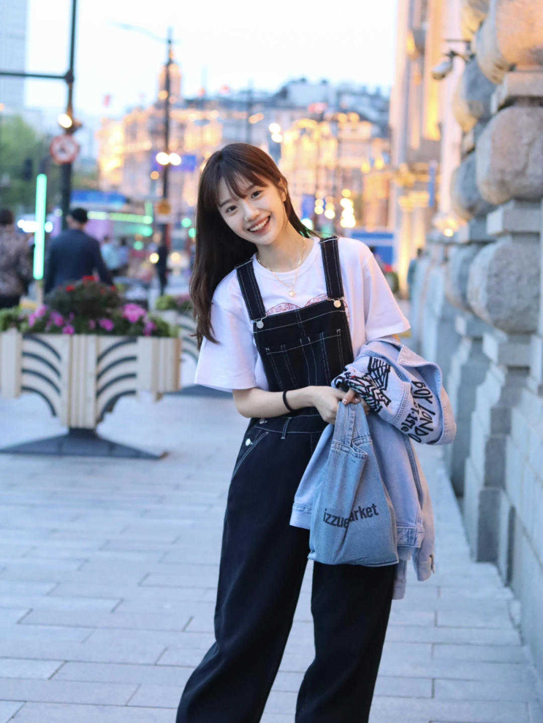 稚嫩|背带裤是年轻的代表,原来30+还可以这样穿,青春洋气