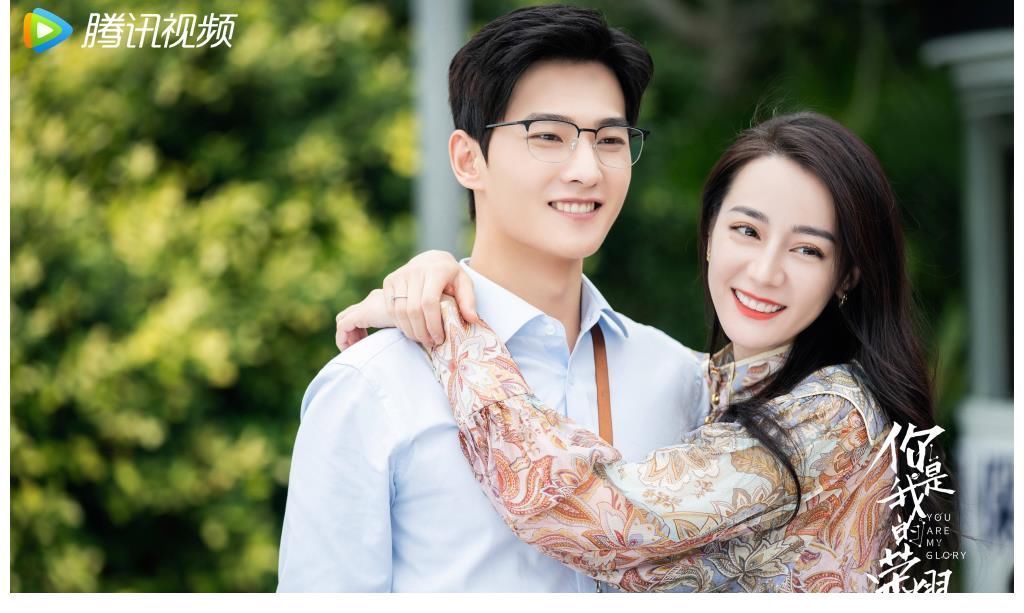喜爱度|“荣耀夫妇”已出圈,水果摊老板都在追,收官之际战报佳绩来袭