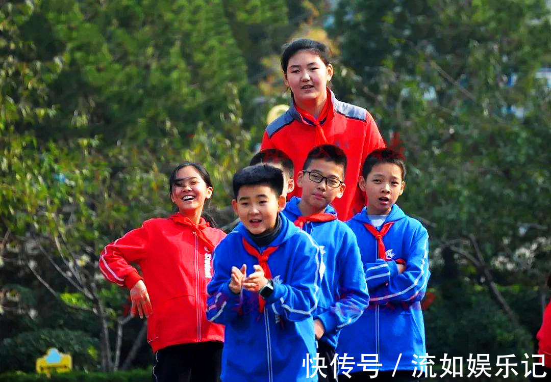 李月汝|14岁2米26小巨人,21岁260斤大宝贝,中国女篮或迎王朝盛世