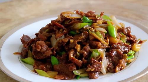 原味|从小到大超爱的美食：葱爆羊肉，原汁原味，滑嫩无比，太棒了