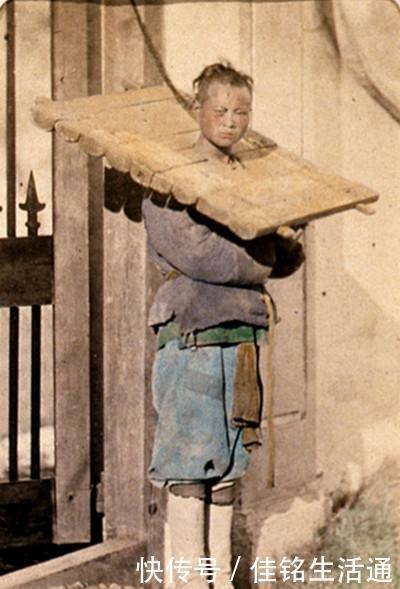 清朝|清朝罕见彩照： 看完图5终于知道为什么僵尸片都穿着官服了!