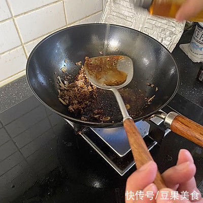菜花炒肉沫这么好吃，大饭店的经常这么做，