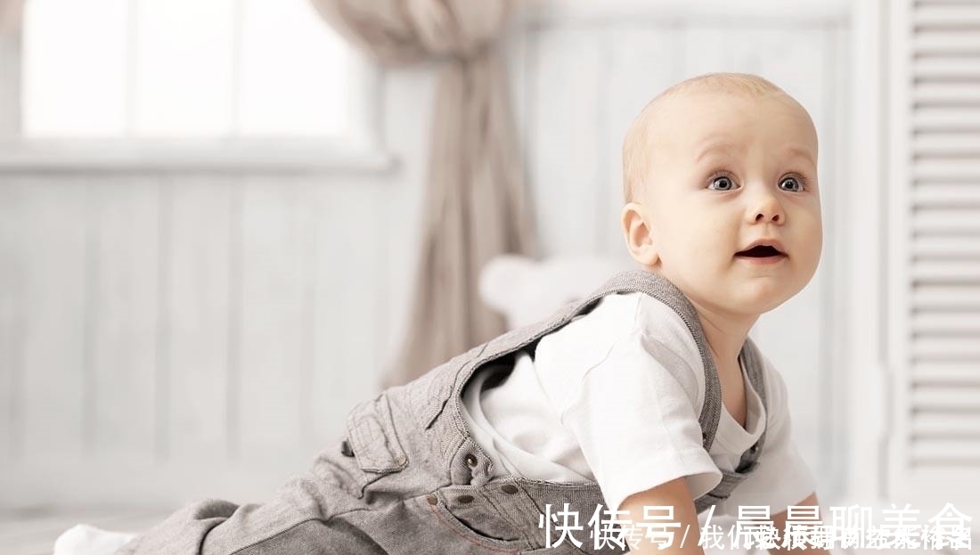 七个月|孩子“先爬后走”和“不爬就走”,差距真这么大?你家孩子是哪种