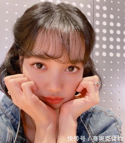 刘海|有一种美叫“Lisa的短发”,时而性感,时而很可爱!