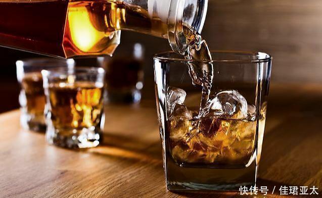 抠喉咙催吐|关于饮酒的那些误区,你必须知道!