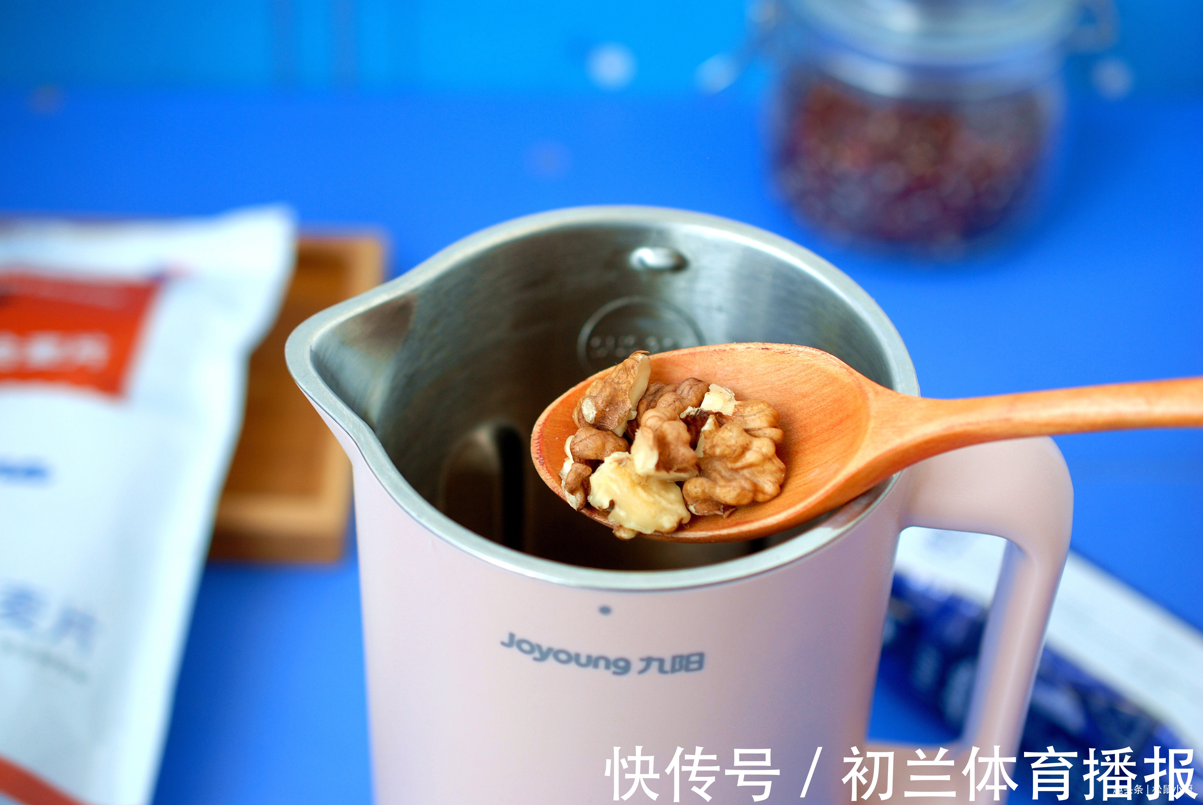 中国居民膳食指南|30岁之后，早餐要这么吃，低卡低热量健康又饱腹，一杯就够了