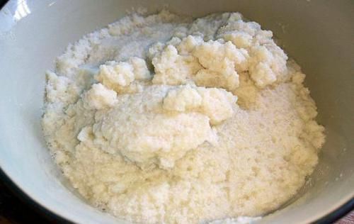 养花用“这渣渣”，经济实用不伤花根，效果比化肥都持久