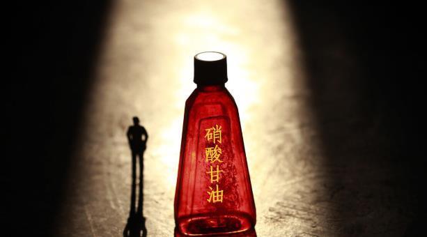 患者|颈椎病只会引起头晕、胸闷？错！颈椎病也可能“伤心”！